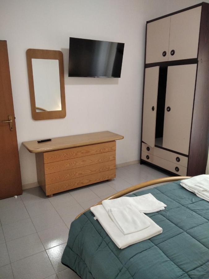 2 Bedrooms Appartement At Pescara 300 M Away From The Beach With Balcony And Wifi Exteriér fotografie